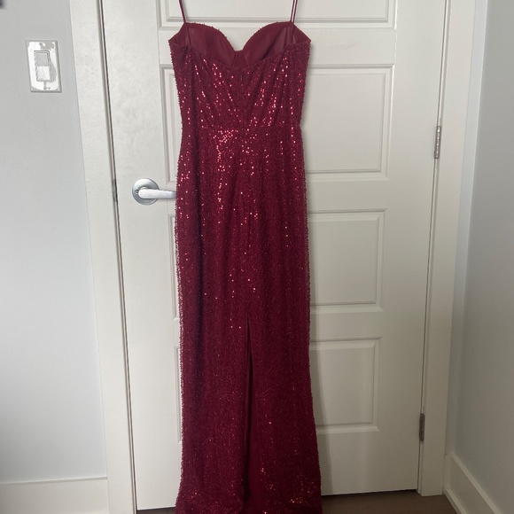 Red sequin prom dress - Picture 2 of 7
